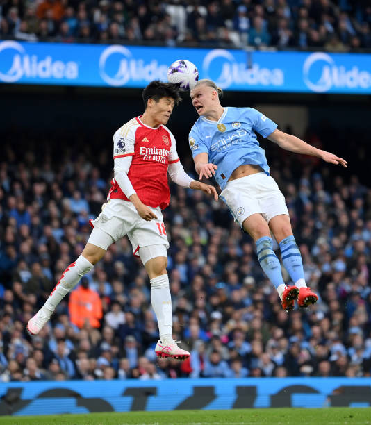 现展现了他 现展现了他