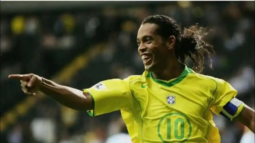 昔日天才、巴萨最亏后卫之一&枪手试训:克里斯坦瓦尔的故事.