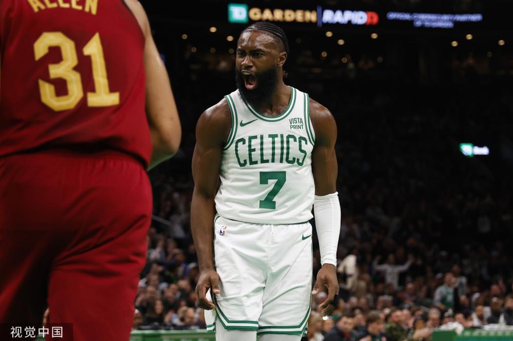 罗马诺:利雅得新月为科曼开出巨额报价,他还没决定是否离队