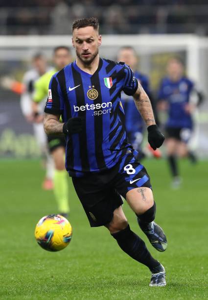 罗马诺:利雅得新月为科曼开出巨额报价,他还没决定是否离队